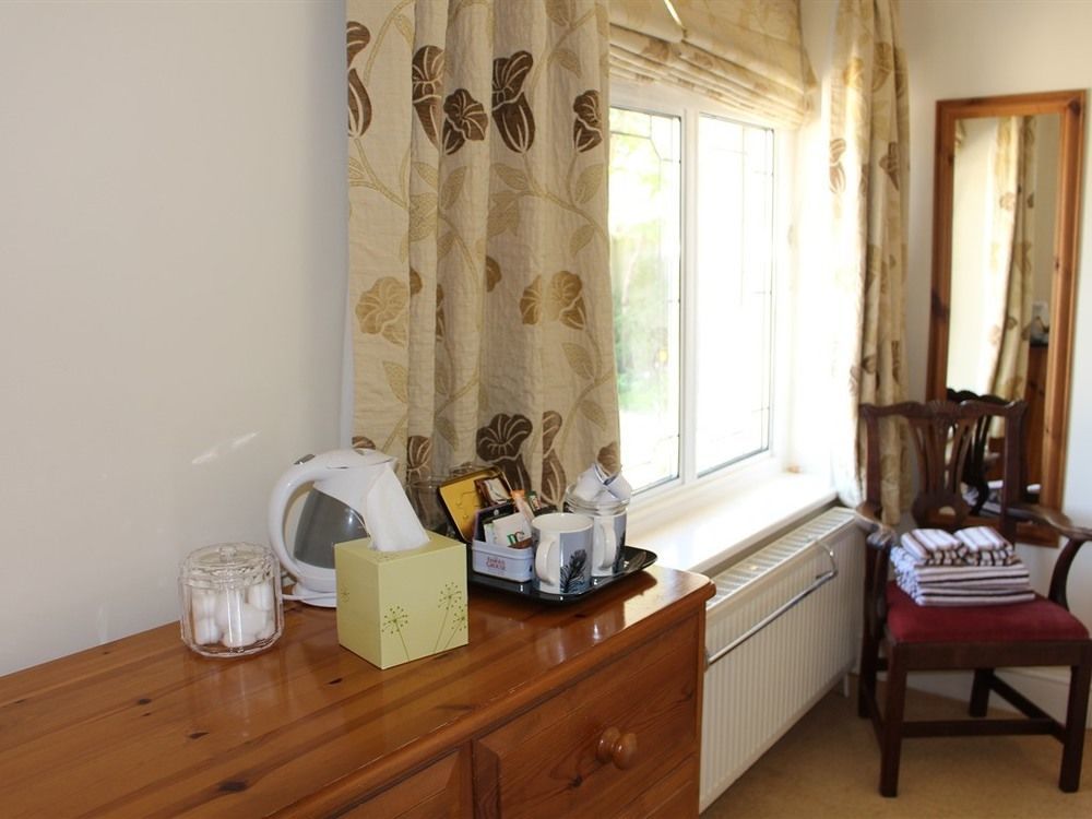 Laurels Guesthouse Вітні Екстер'єр фото